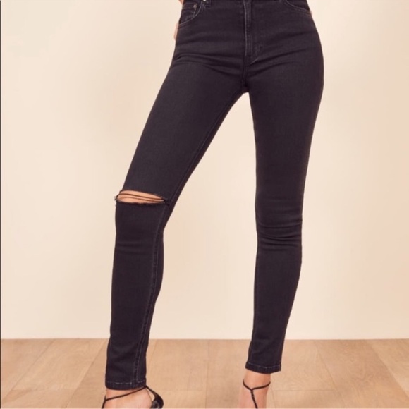 NWT Reformation Julia High Cigarette Destroyed Black Jeans size 24 - Picture 3 of 11